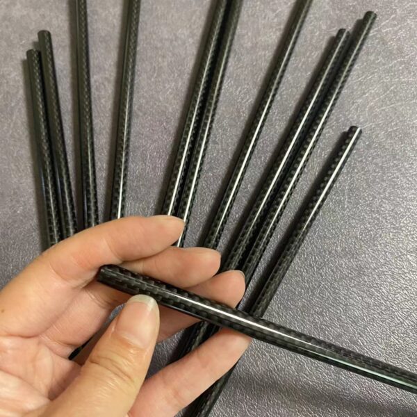 High-quality carbon fiber tubes on the factory line